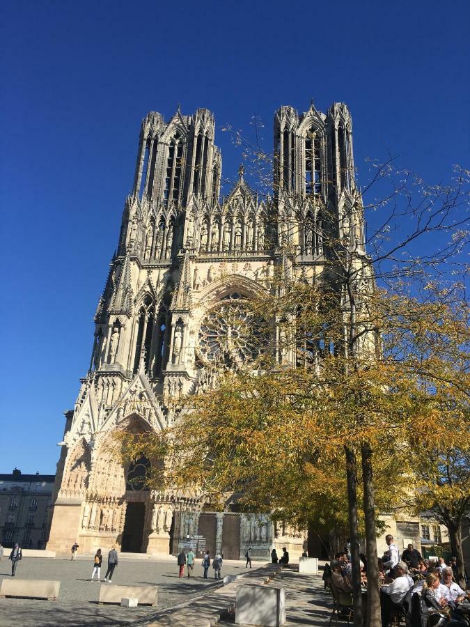 Bedinreims "Burgundy Bottle" 110M2 Exceptional, 4 Chambres Doubles, 2 Bain, Free Park & Wifi, Tout Equipe Exterior foto